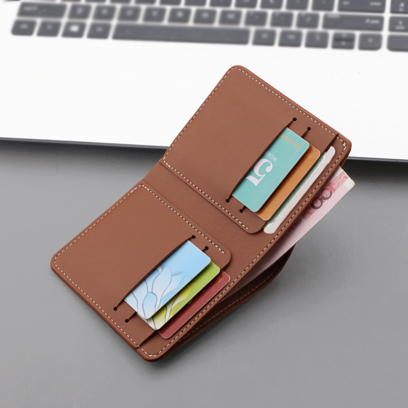 スヌーピーの男性用財布、女性用漫画風コインケース、クレジット - Card Top Loader のレビューと価格