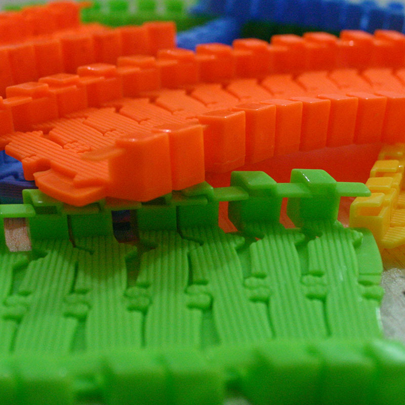 DIY 組み立てユニバーサルレーシングセットトラックカー柔軟 - Hot Wheels Car Track Sets のレビューと価格